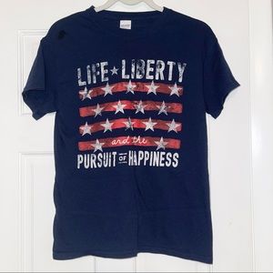 Life Liberty and the Pursuit of Happiness USA navy blue tshirt size small